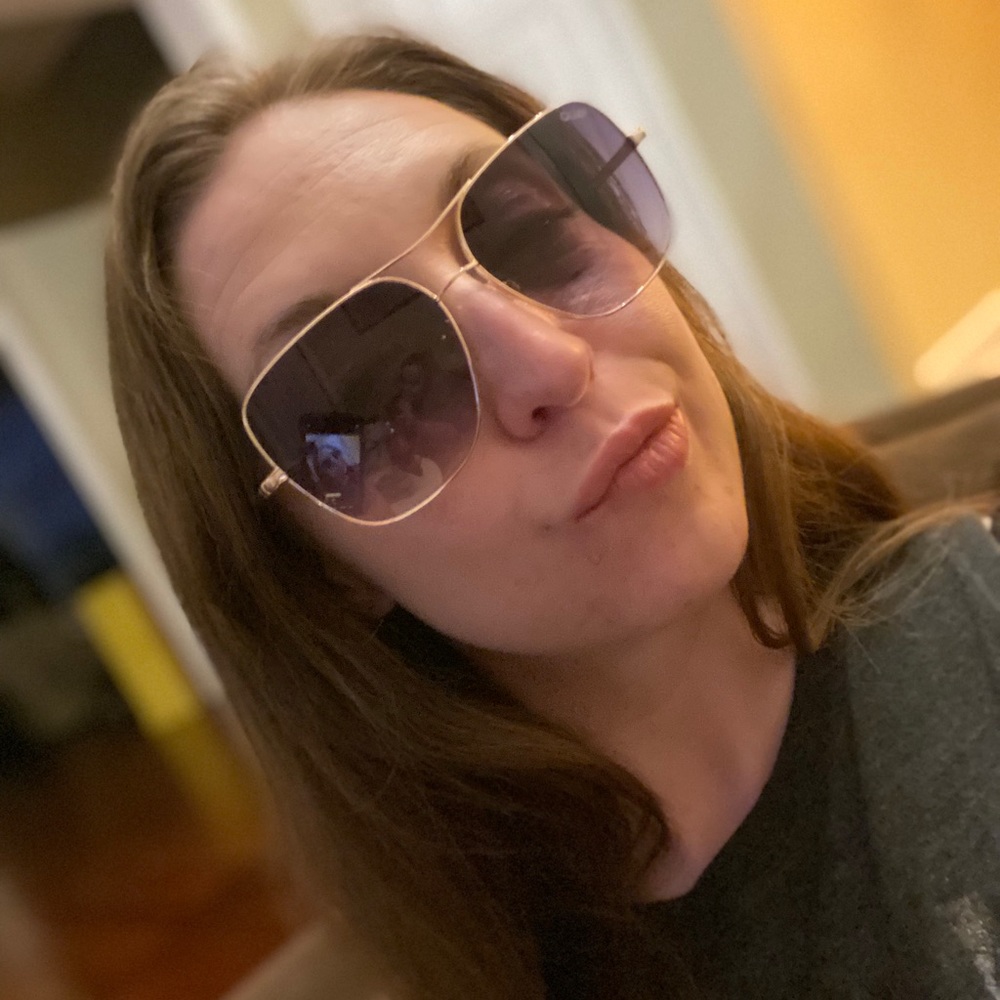 Meet your Posher, Stephanie